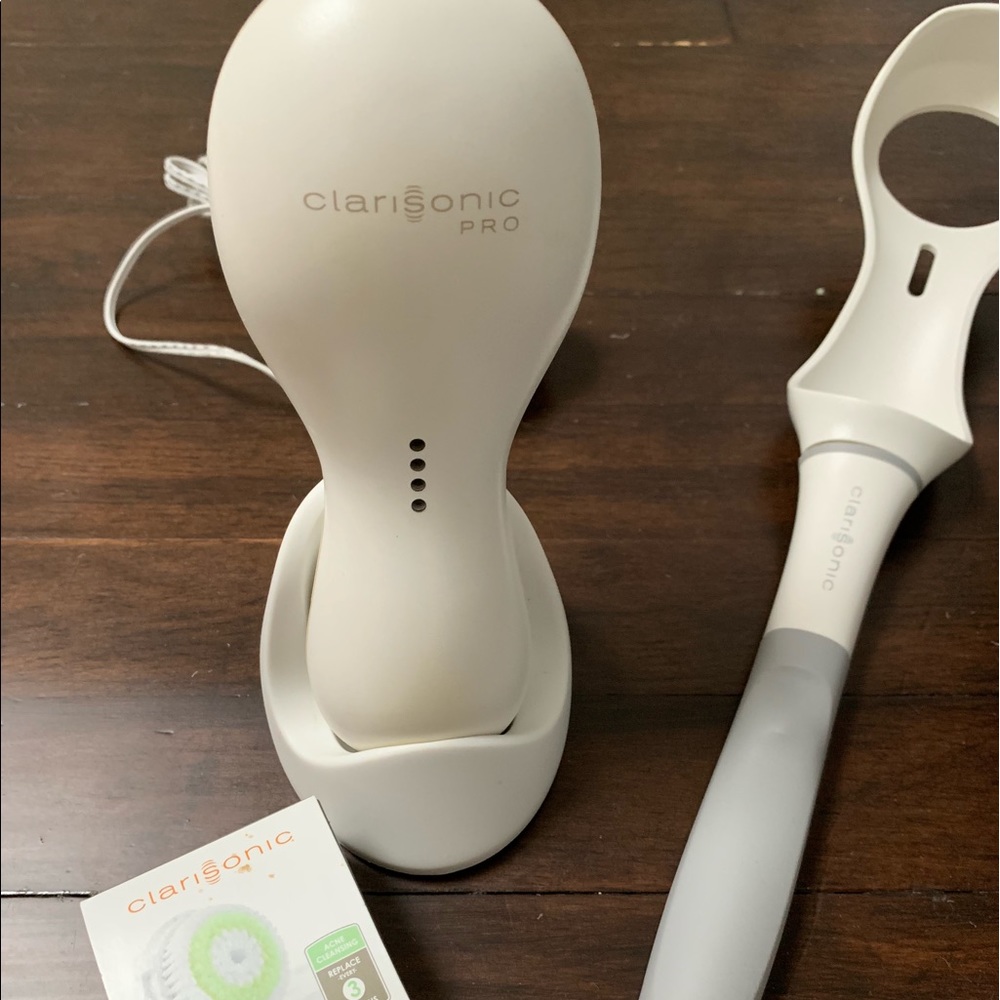 Clarisonic pro with brand new brush head